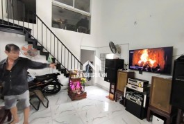 Nhà bán Bưng Ông Thoàn, Phú Hữu. Giá chỉ 6.6 tỷ cho 166.9 m2.